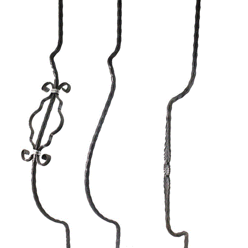 Korbstäbe aus Schmiedeeisen werden im Balkon-...